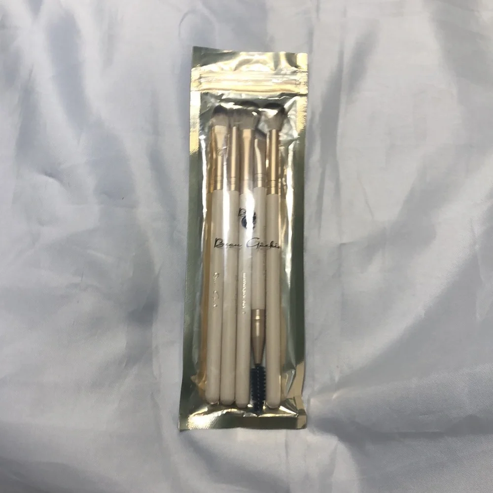 ⬇️SALE‼️🆕 BEAU GÂCHIS NO. 7 COLLECTION 5 BRUSH SET 72